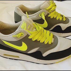 Nike Air Max 1 Grey/Black/Volt • like new